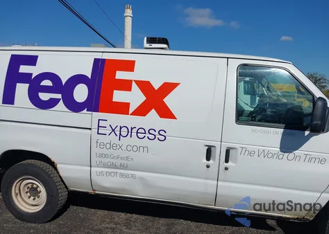 2010 Ford E-150 Commercial/Recreational z USA, uszkodzony, nr VIN 1FTNE1EW9ADA91774